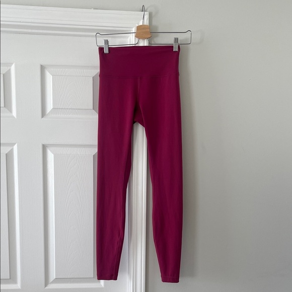 Lululemon Wunder Train High-Rise Tight 28" - Picture 2 of 7